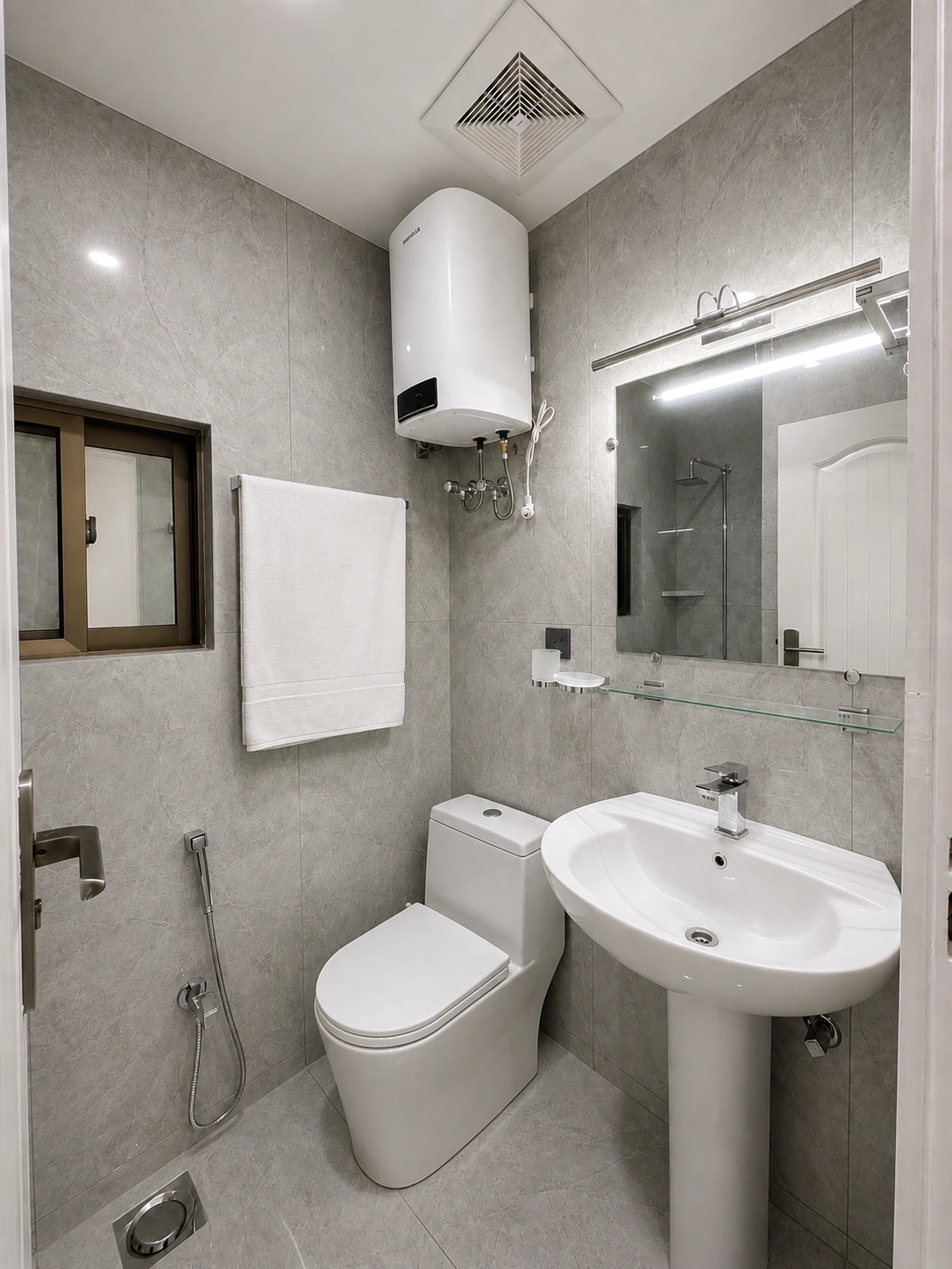 Studio Apartment interior view 8